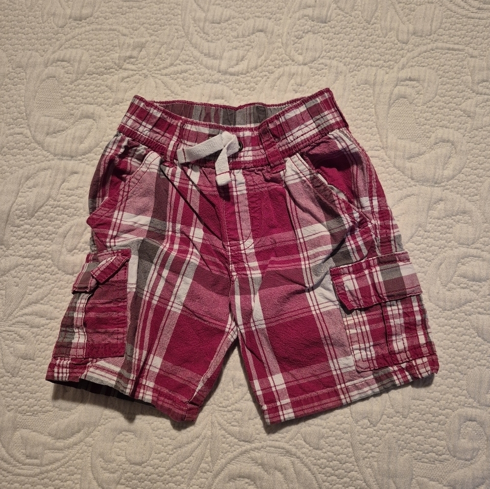 Gymboree boys size 2T shorts, red, white gray plaid elastic waist 6 pockets VGUC